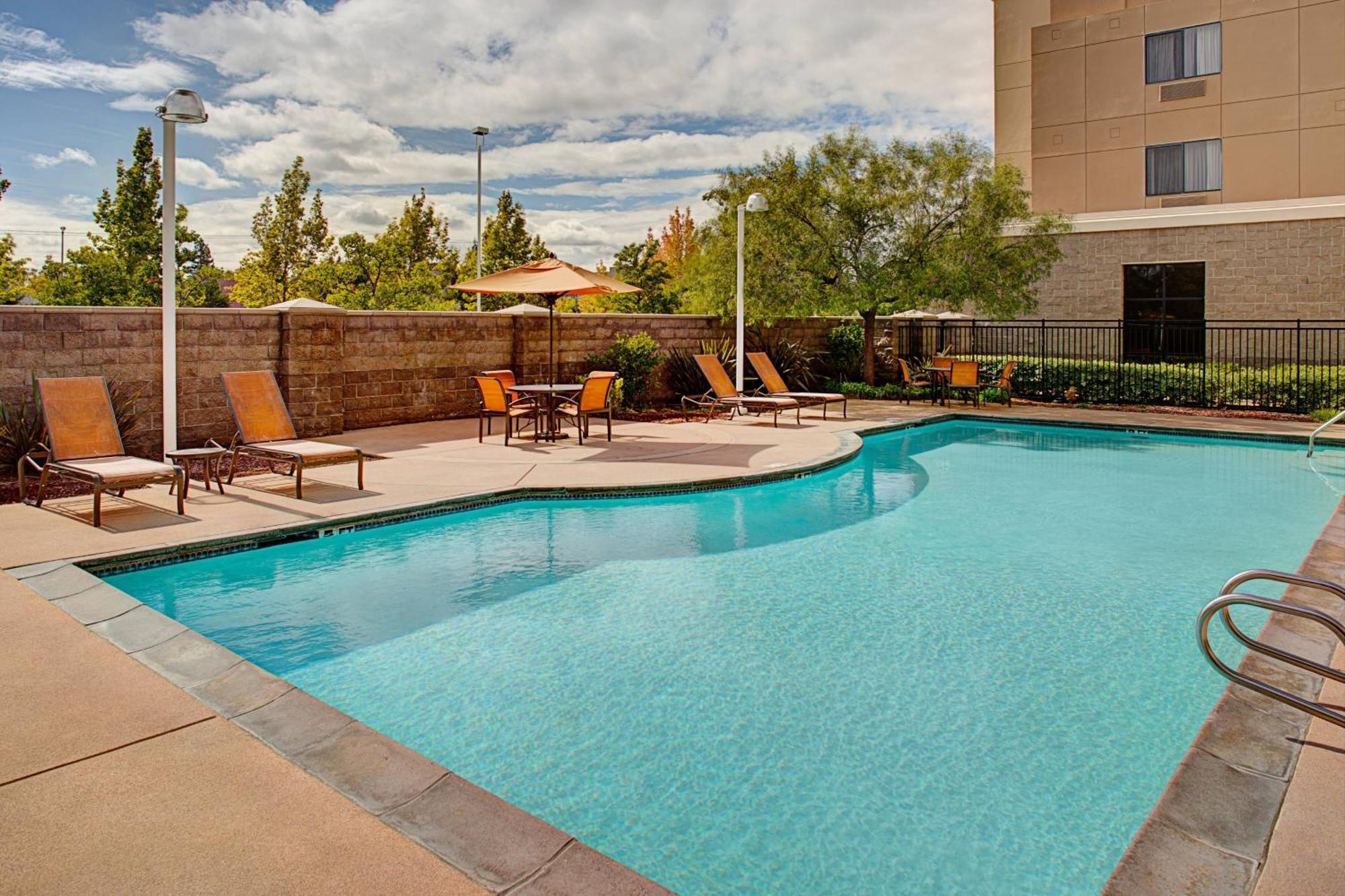 Courtyard By Marriott Sacramento Midtown Ξενοδοχείο Εξωτερικό φωτογραφία